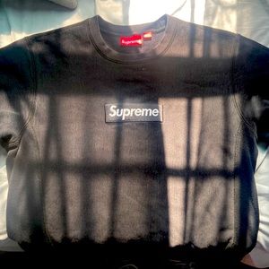 Supreme sweater